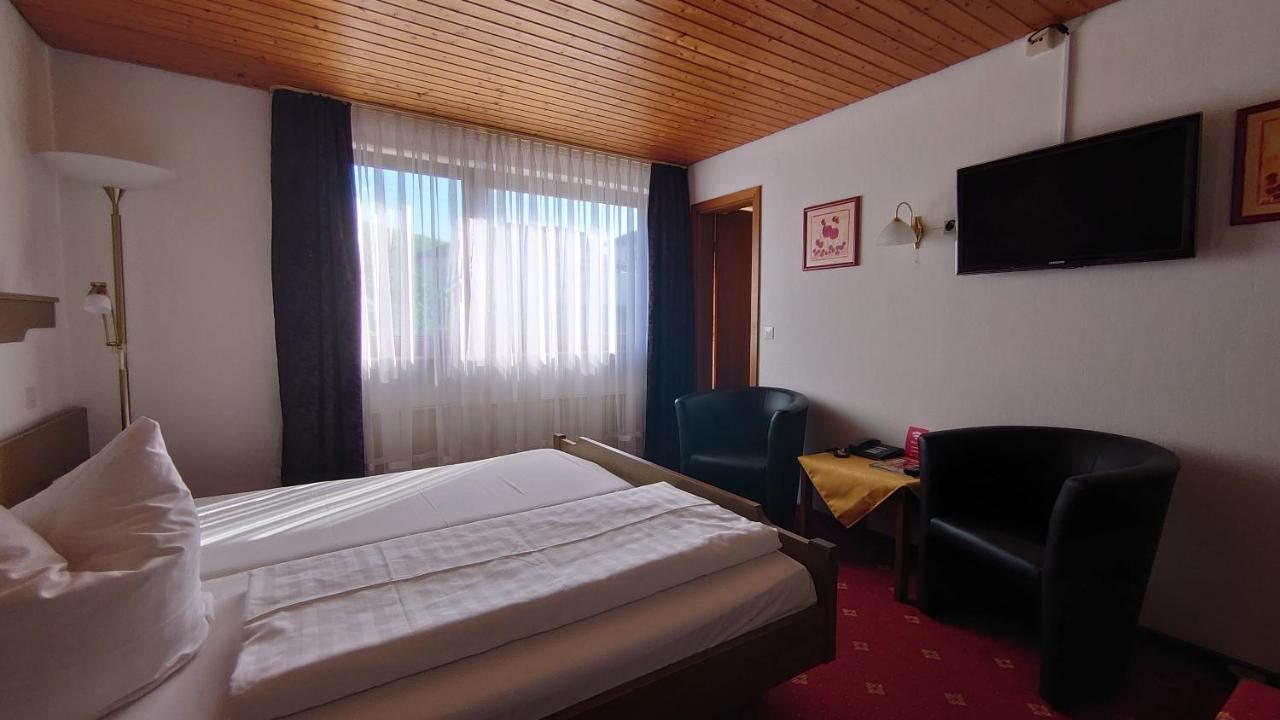 Hotel Landgasthof Fromm Untergruppenbach Exterior foto